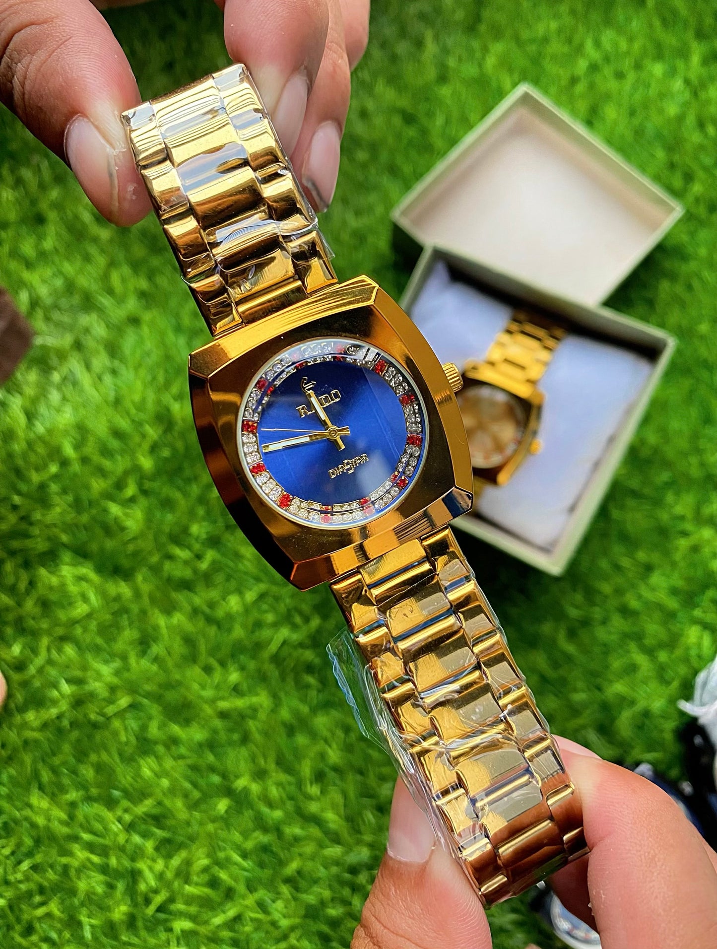 Luxury Diamond Bezel Men’s Wristwatch – Elegant Design Doubel Lock