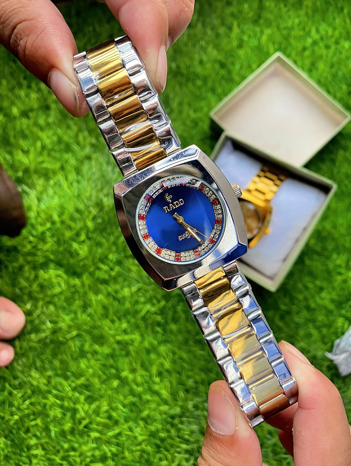Luxury Diamond Bezel Men’s Wristwatch – Elegant Design Doubel Lock