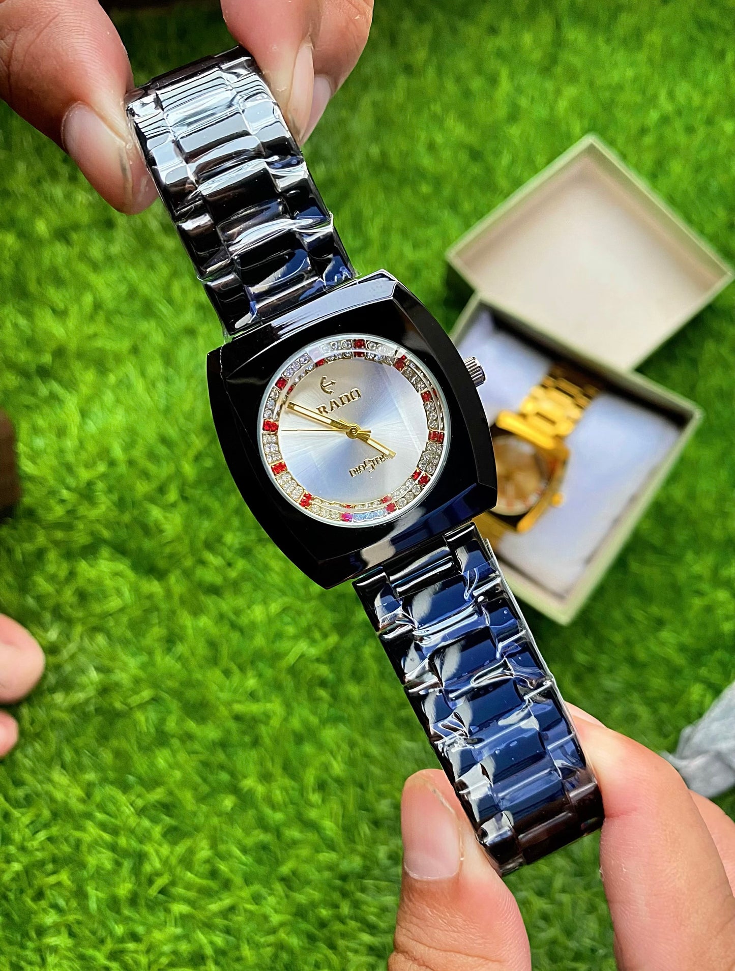 Luxury Diamond Bezel Men’s Wristwatch – Elegant Design Doubel Lock
