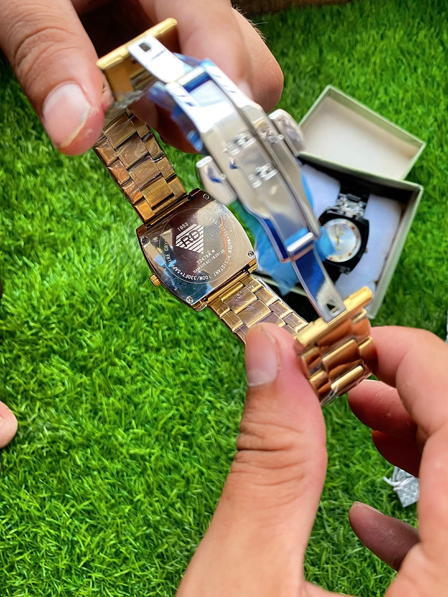 Luxury Diamond Bezel Men’s Wristwatch – Elegant Design Doubel Lock