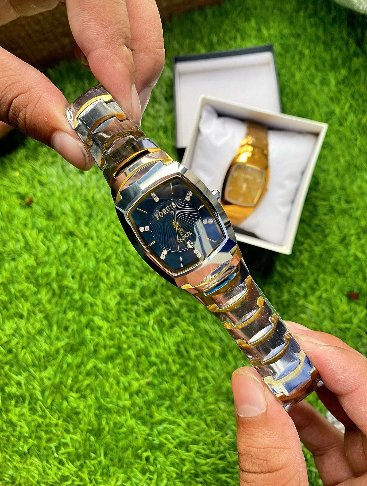 Full Diastar waterproof and scratch proof With Date Function