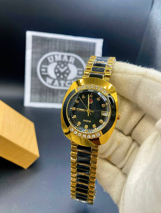 Luxury Diamond-Studded Analog Watch with Date Display
